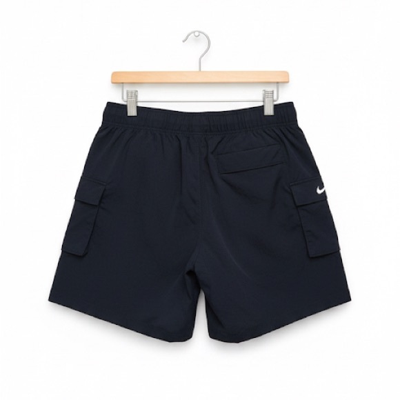 Nike Women’s Black Loosefit High Rise Athletic Cargo Shorts - Picture 3 of 3